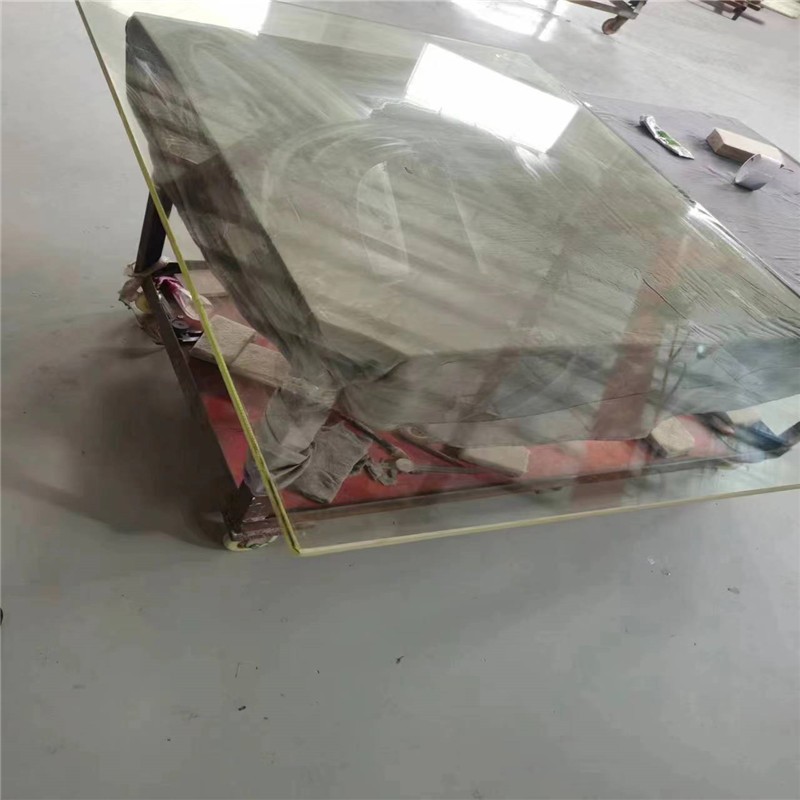 博尔塔拉铅玻璃